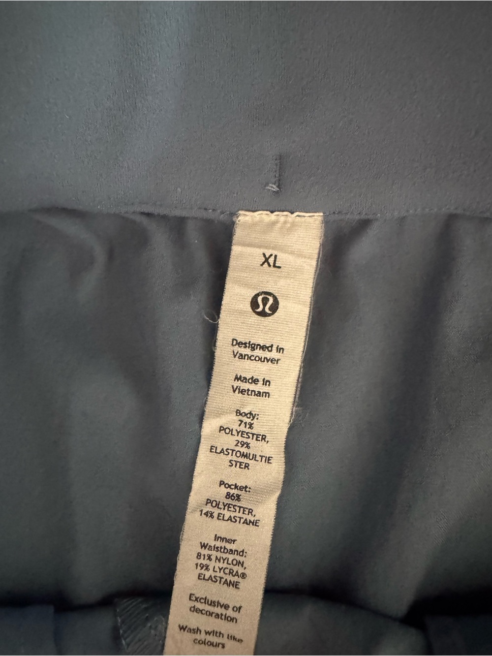Lululemon Cinchable Waist High-Rise Woven Short 3.5" - Picture 2 of 4